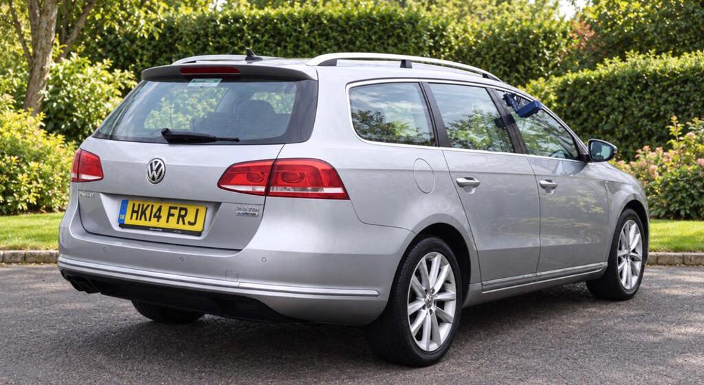 2014 Volkswagen Passat — photo 11