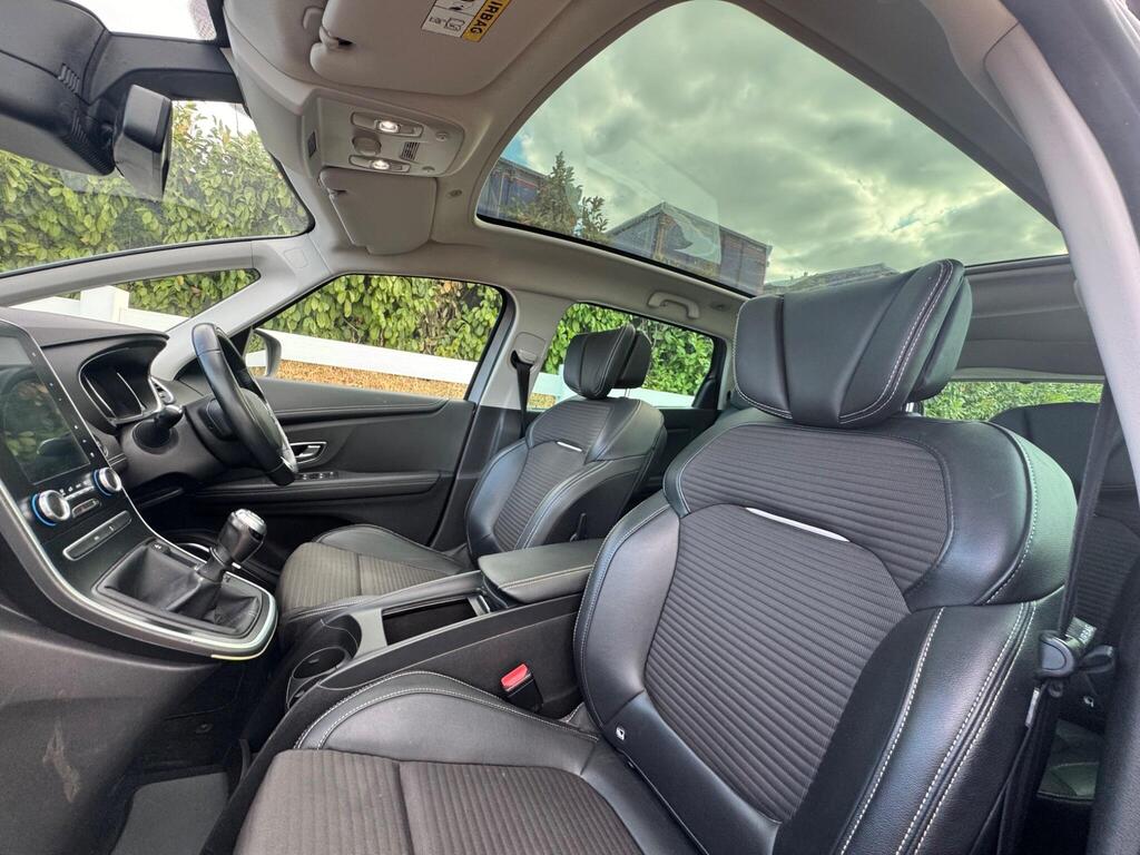 2017 Renault Grand Scenic