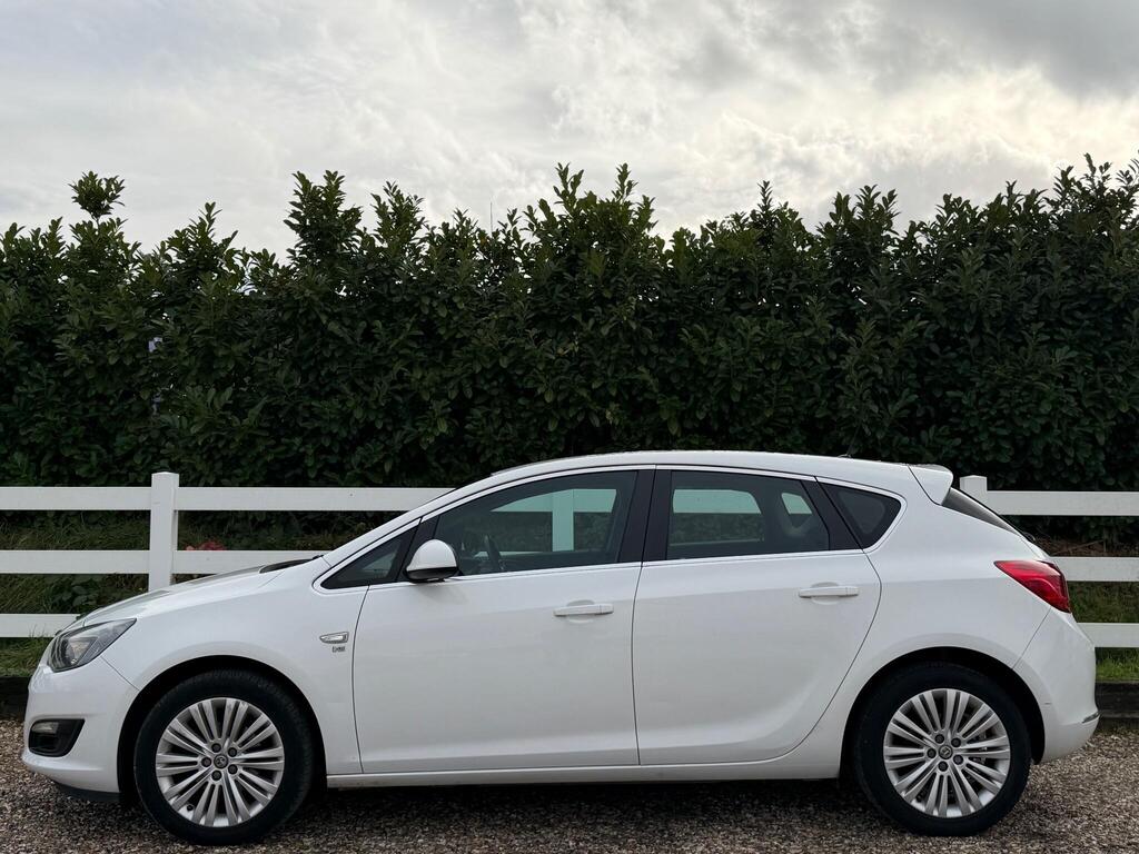2014 Vauxhall Astra