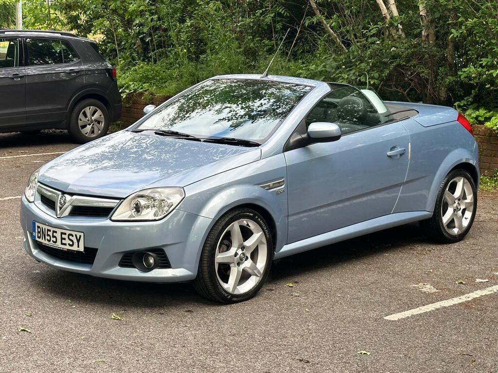 Vauxhall Tigra 1.8i Sport 2dr photo 3