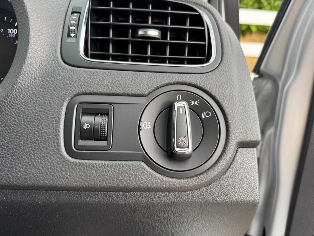 2016 Volkswagen Polo