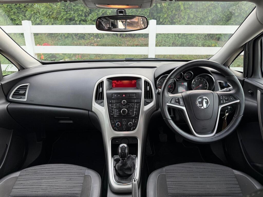 2014 Vauxhall Astra