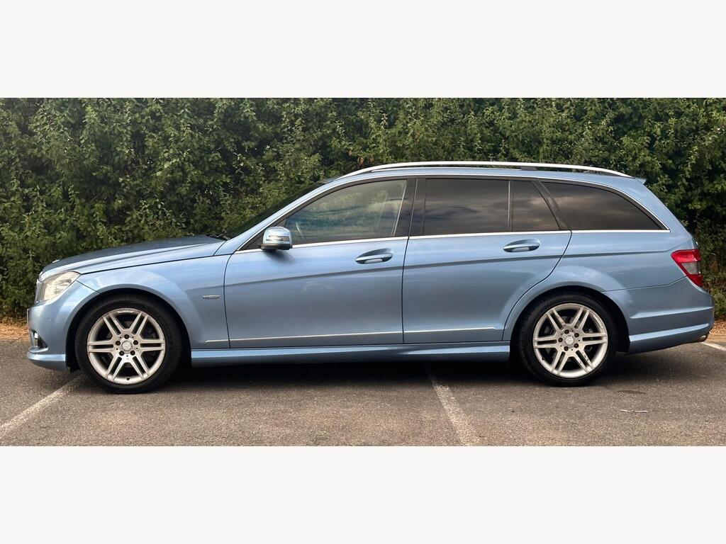 Mercedes-Benz C Class 1.8 C250 BlueEfficiency Sport Auto Euro 5 5dr photo 4