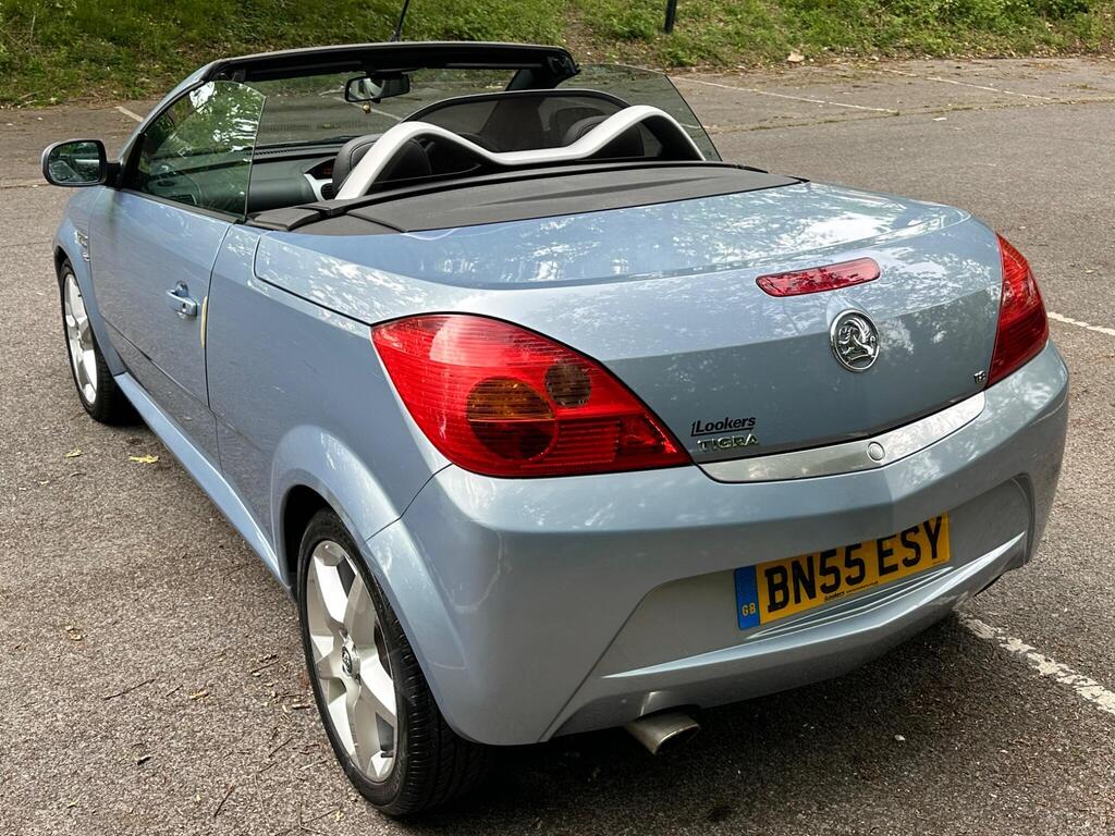Vauxhall Tigra 1.8i Sport 2dr photo 5