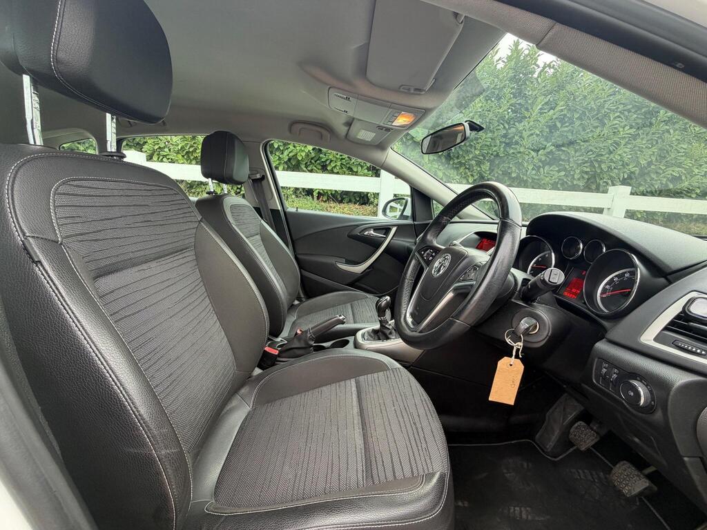 2014 Vauxhall Astra