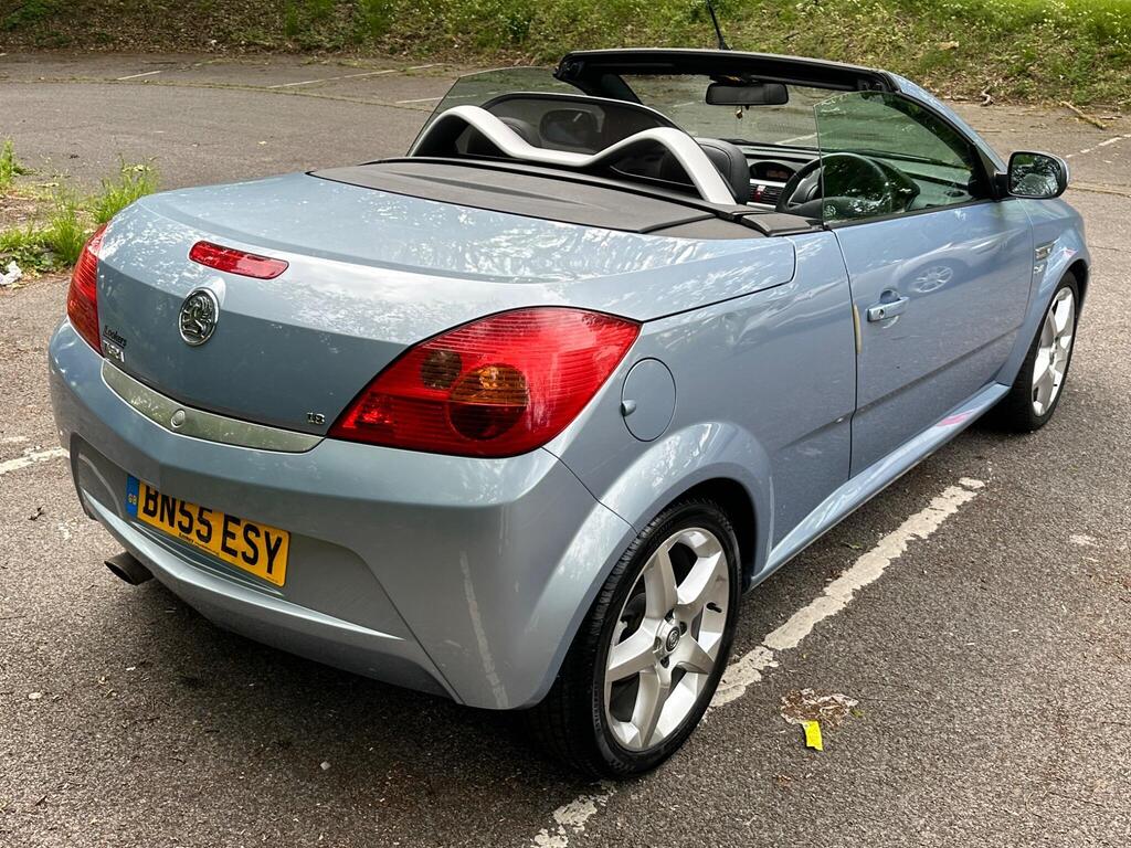 Vauxhall Tigra 1.8i Sport 2dr photo 6