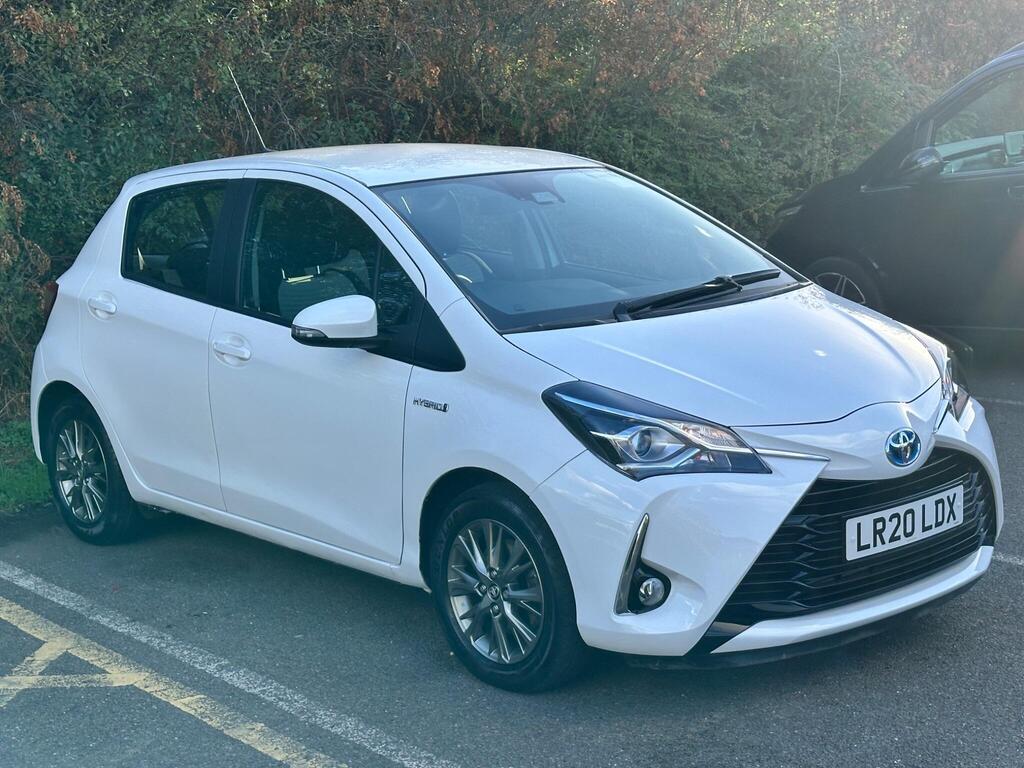 Toyota Yaris 1.5 VVT-h Icon E-CVT Euro 6 (s/s) 5dr photo 9