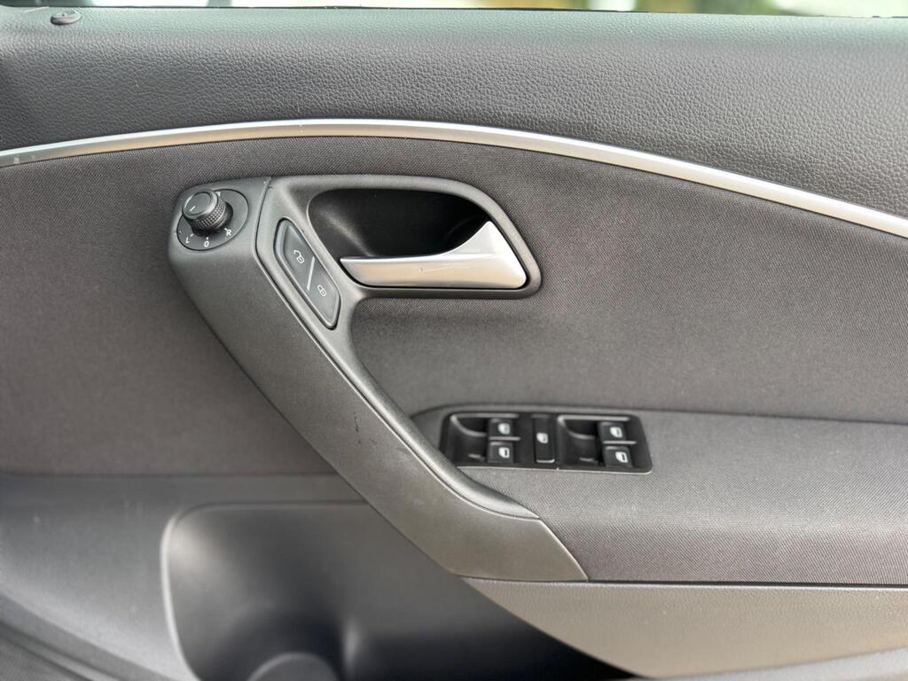 2016 Volkswagen Polo