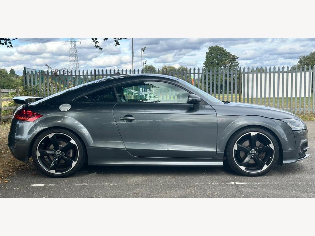 Audi TT 2.0 TDI Black Edition S Tronic quattro Euro 5 3dr photo 8
