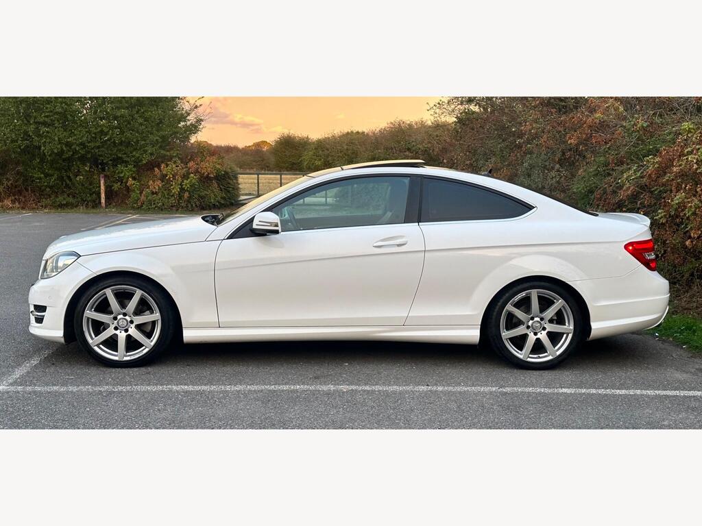 Mercedes-Benz C Class 1.6 C180 AMG Sport Edition G-Tronic+ Euro 6 (s/s) 2dr photo 4