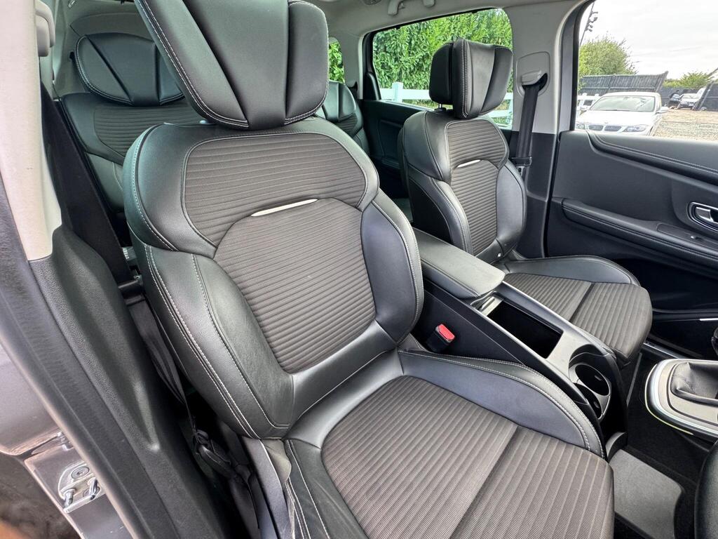 2017 Renault Grand Scenic