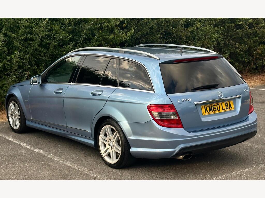 Mercedes-Benz C Class 1.8 C250 BlueEfficiency Sport Auto Euro 5 5dr photo 5