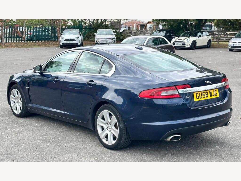 Jaguar XF 2.7d V6 Premium Luxury Auto Euro 4 4dr photo 5
