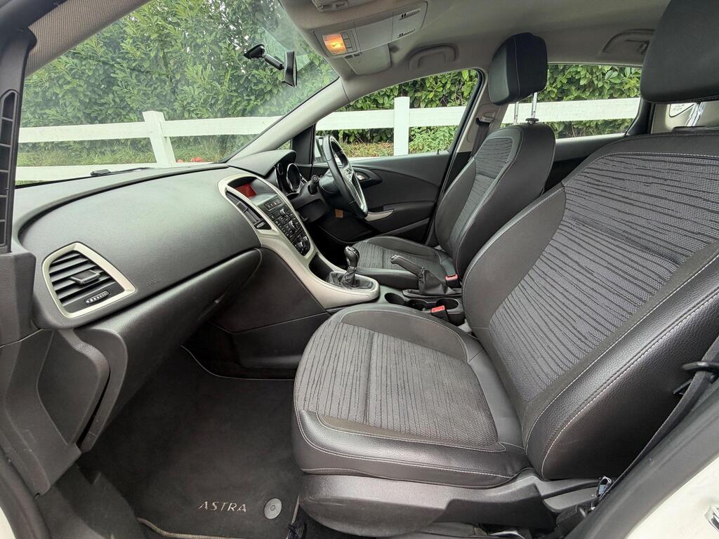 2014 Vauxhall Astra