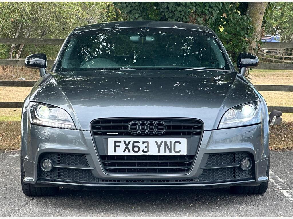 Audi TT 2.0 TDI Black Edition S Tronic quattro Euro 5 3dr photo 2
