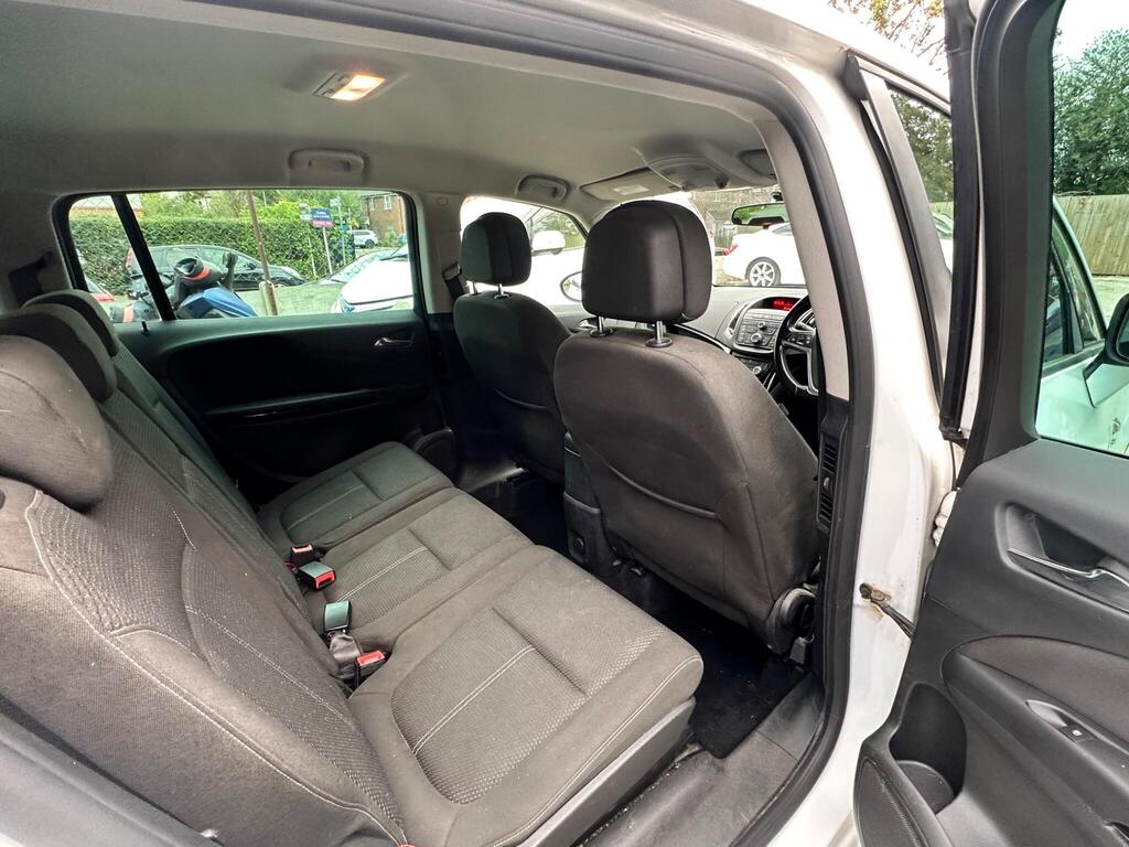Vauxhall Zafira Tourer 1.4i Turbo SRi Euro 6 5dr photo 8