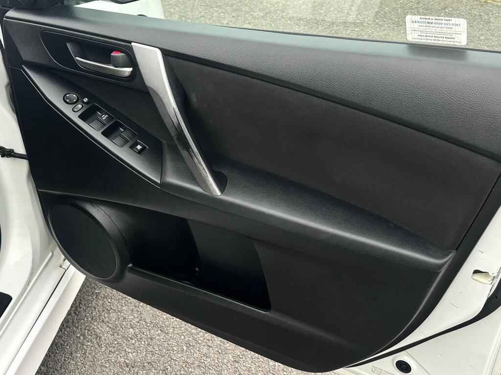 Mazda Mazda3 1.6 Venture Euro 5 5dr photo 10