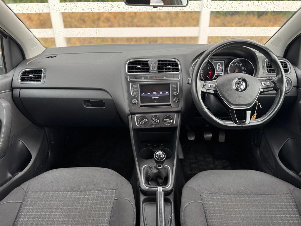 2016 Volkswagen Polo