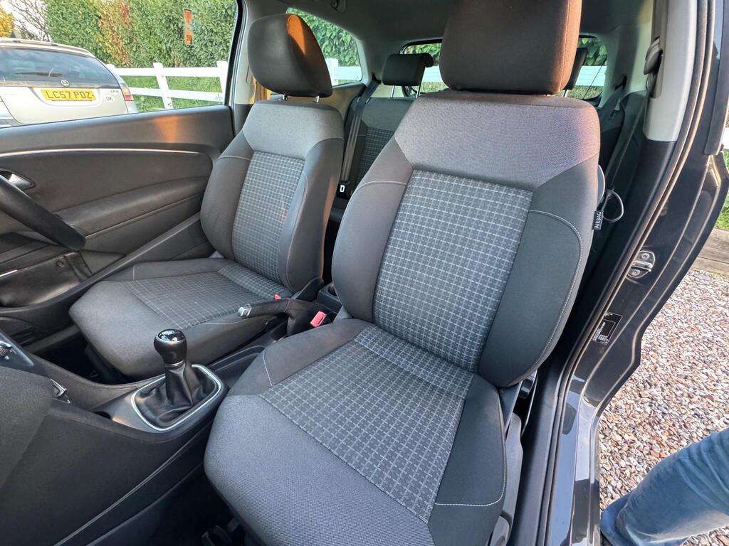 2016 Volkswagen Polo