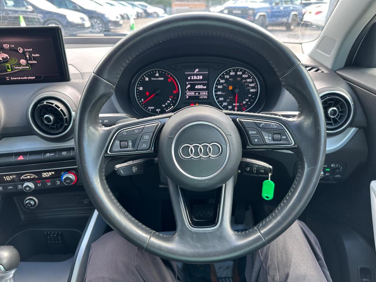 Audi Q2 photo 24