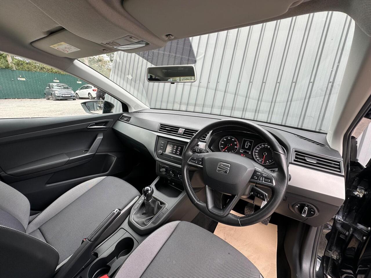 SEAT Ibiza photo 34