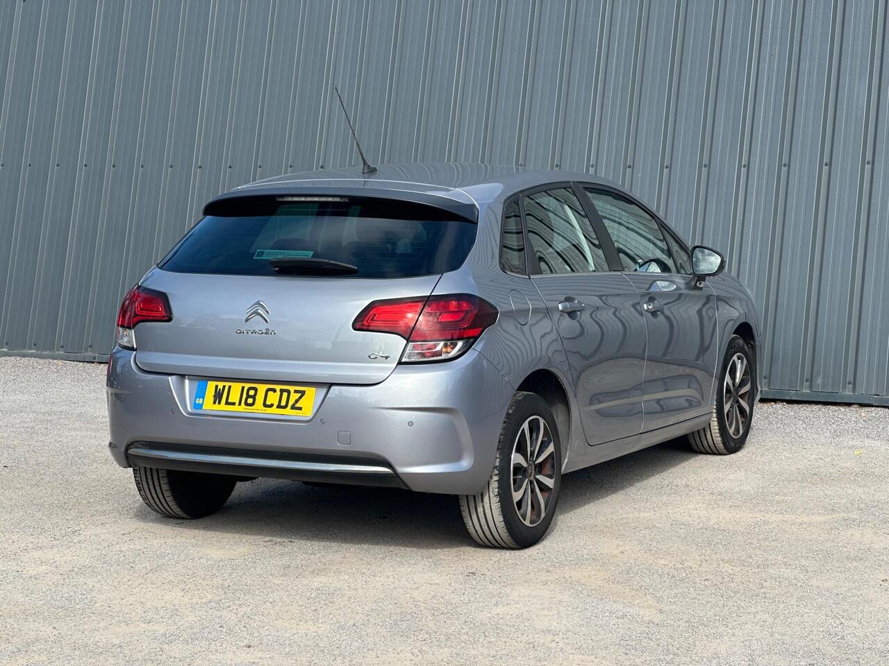 Citroen C4 photo 8