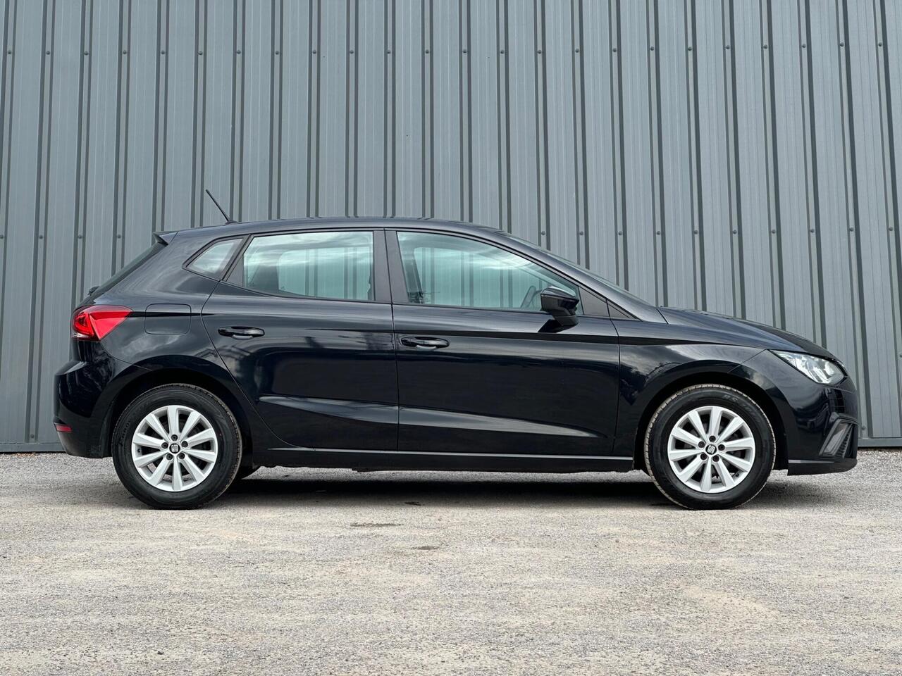 SEAT Ibiza photo 5