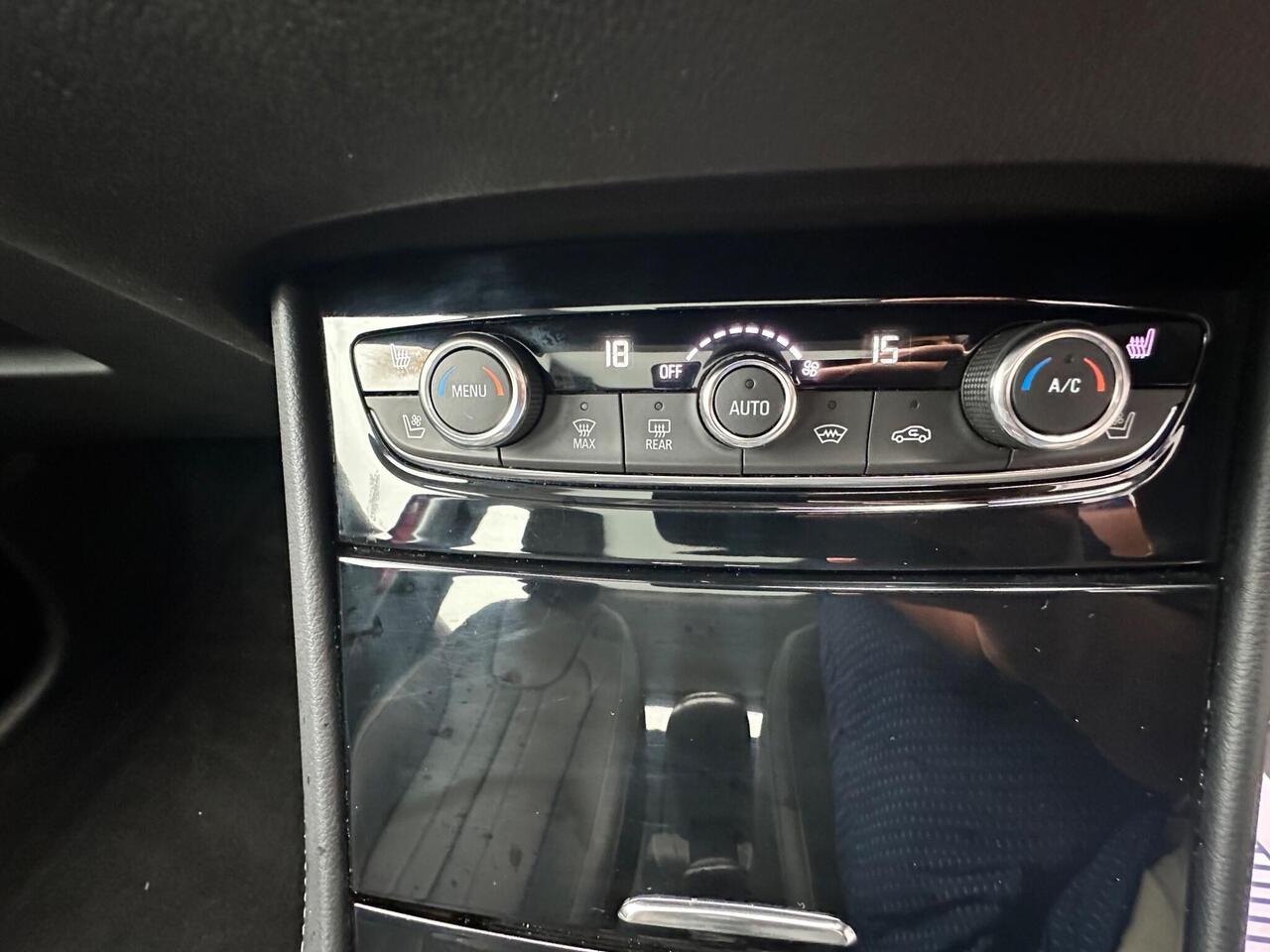 Vauxhall Grandland X photo 9