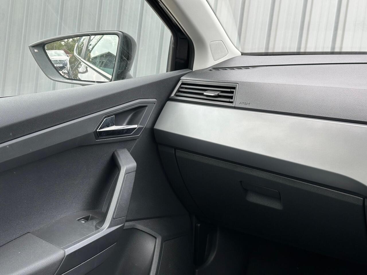 SEAT Ibiza photo 20