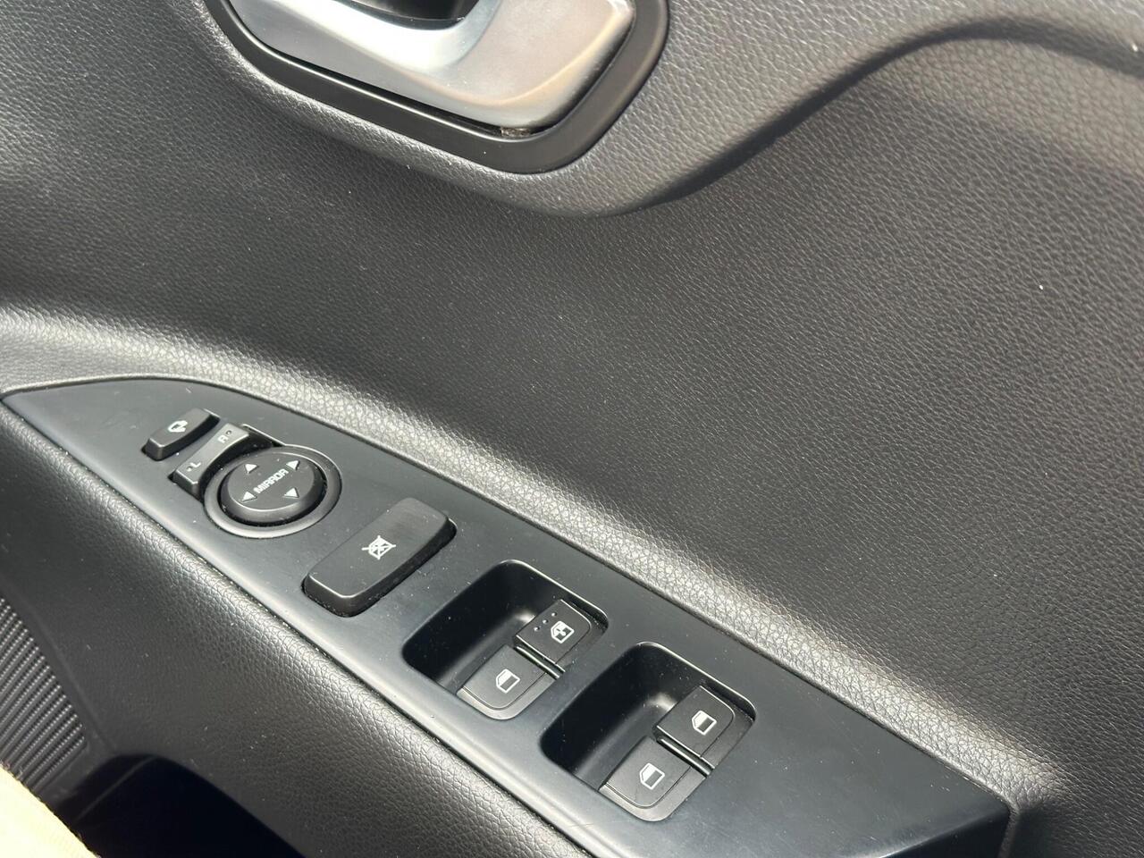 Kia Rio photo 29