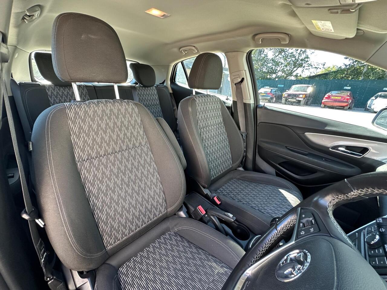 Vauxhall Mokka photo 30