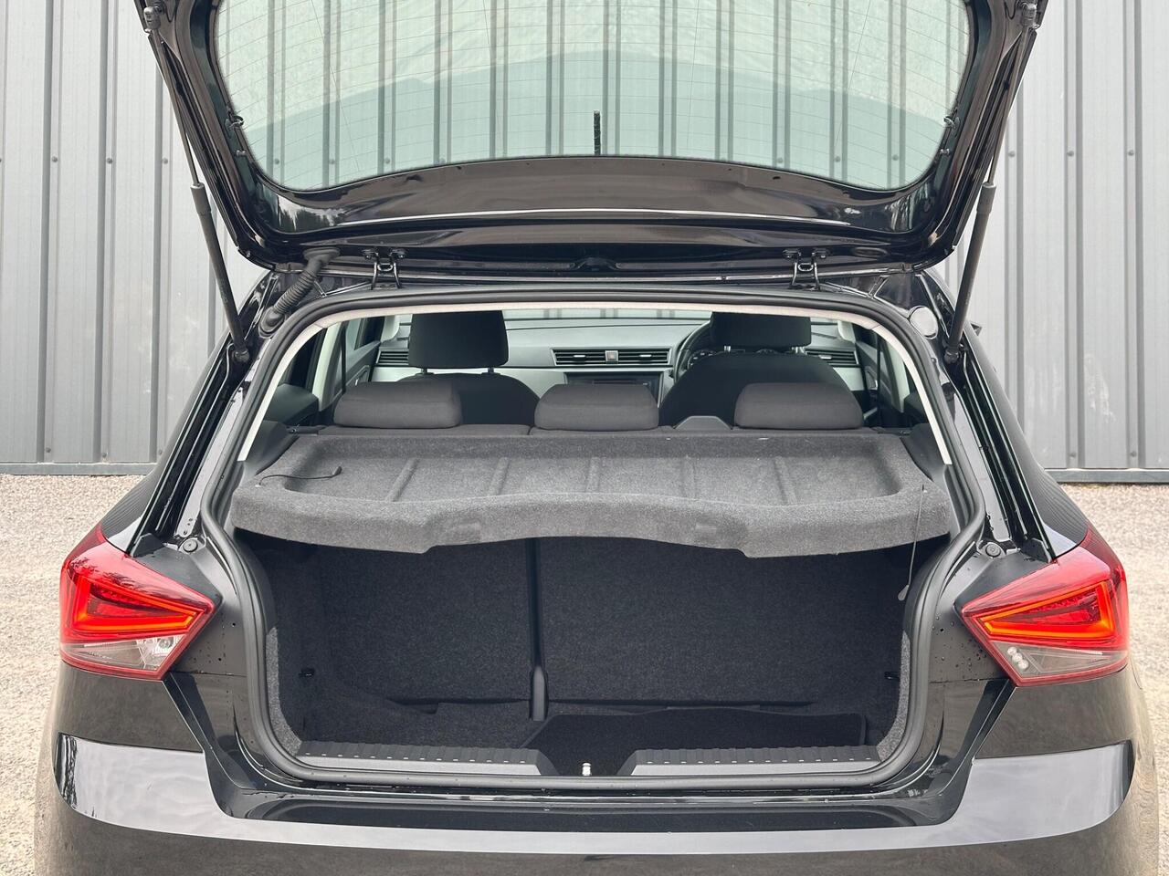 SEAT Ibiza photo 54