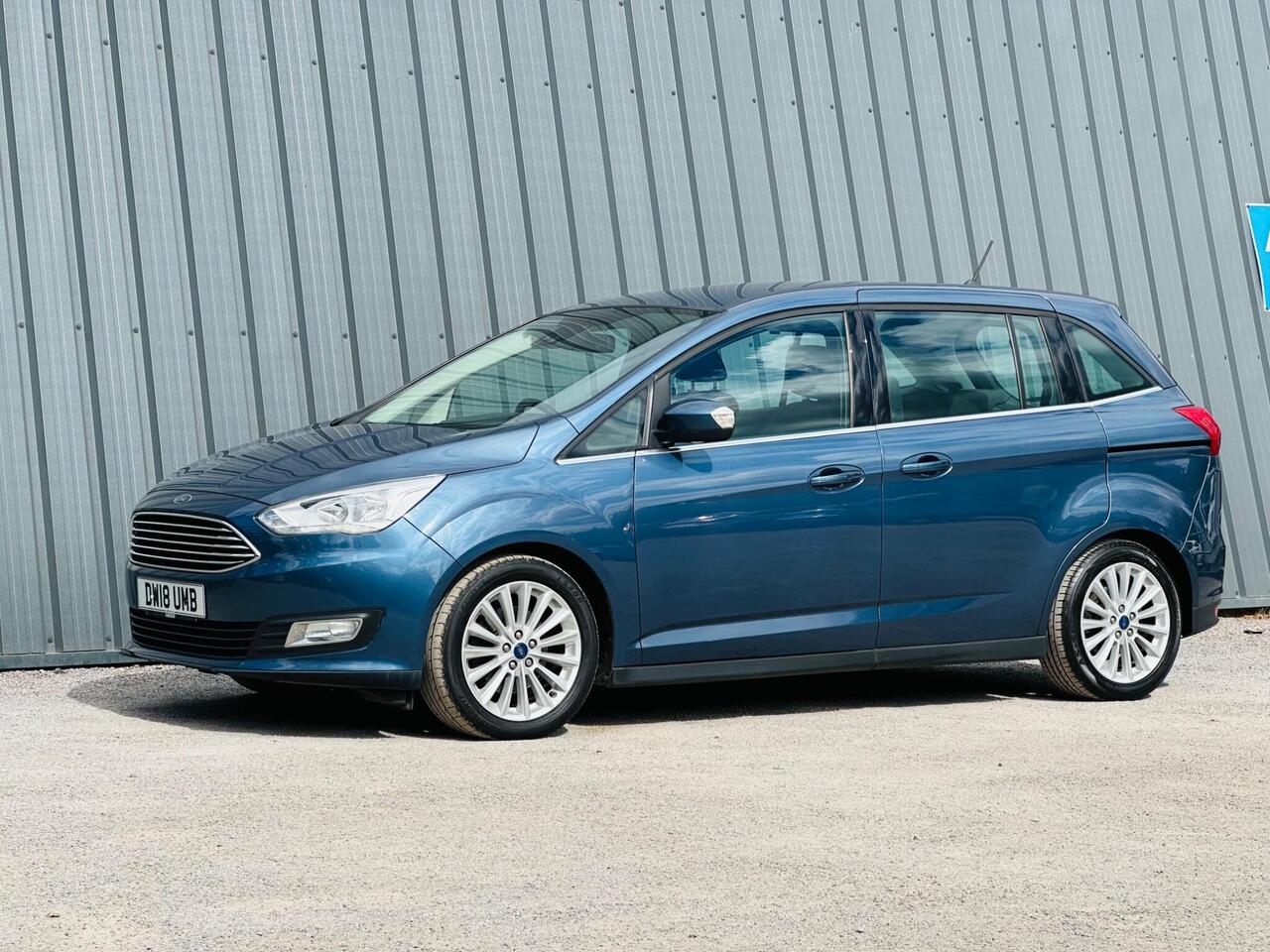 Ford Grand C-Max photo 9