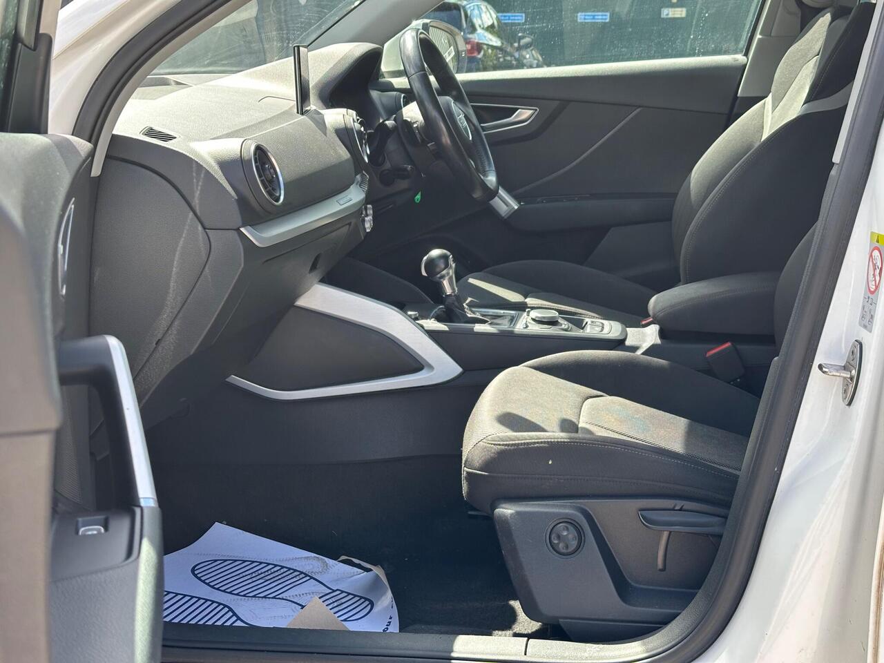 Audi Q2 photo 30