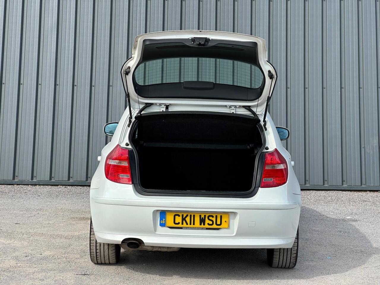 BMW 1 Series photo 31