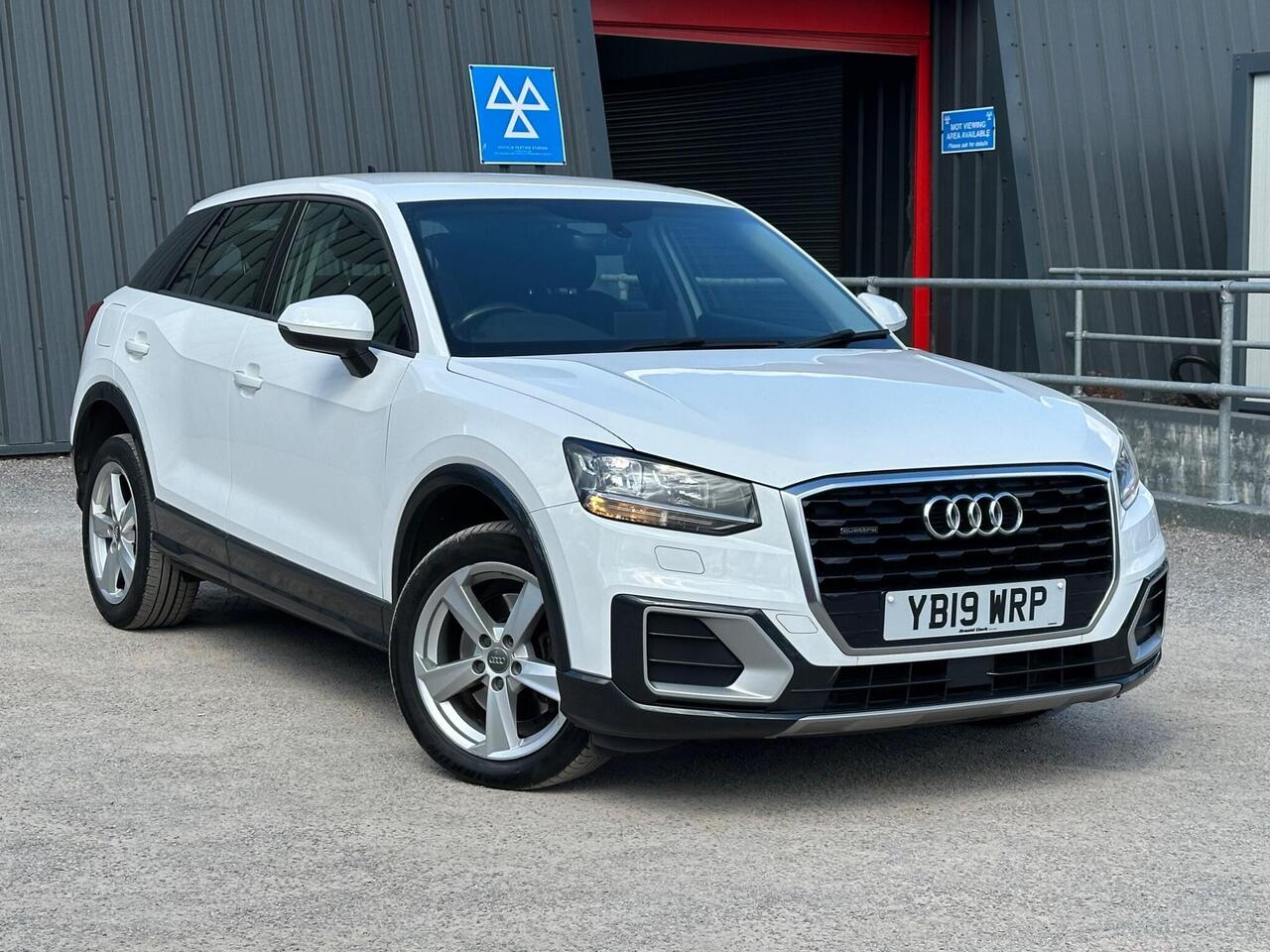 Audi Q2 photo 43