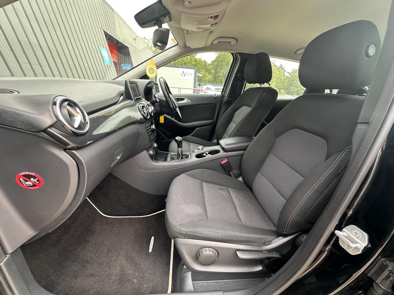 Mercedes-Benz B Class photo 31