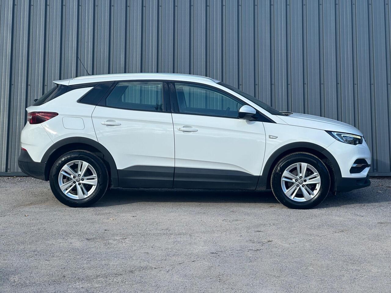 Vauxhall Grandland X photo 7