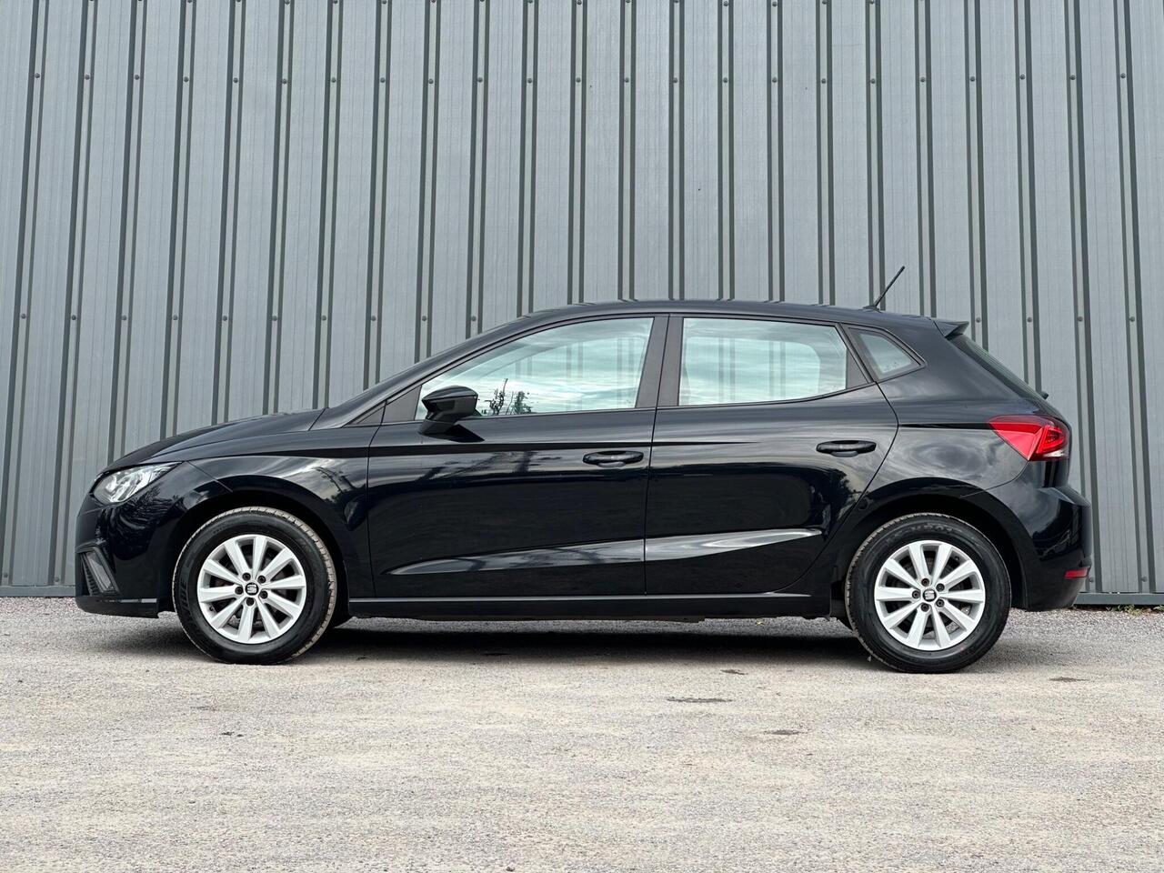 SEAT Ibiza photo 6