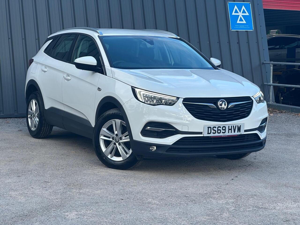 Vauxhall Grandland X photo 27