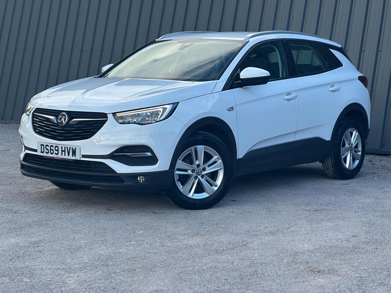 Vauxhall Grandland X photo 28