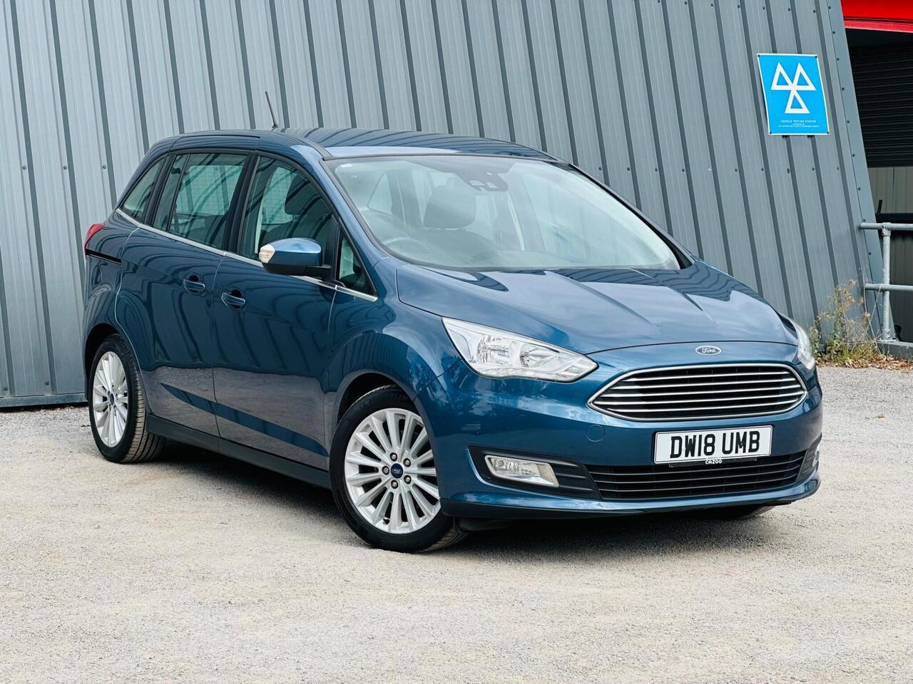 Ford Grand C-Max photo 62