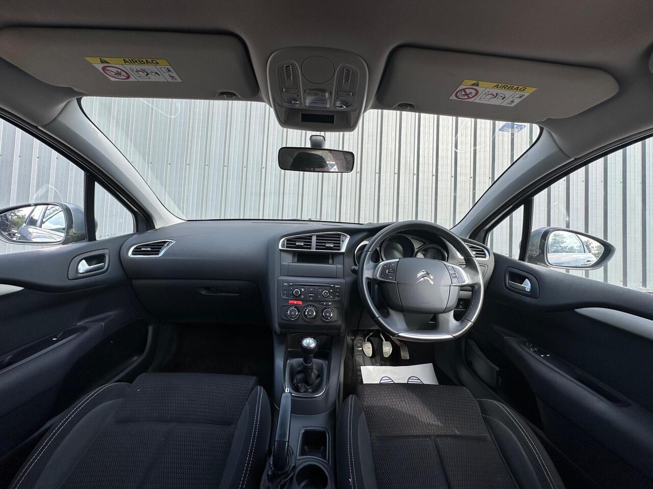 Citroen C4 photo 9