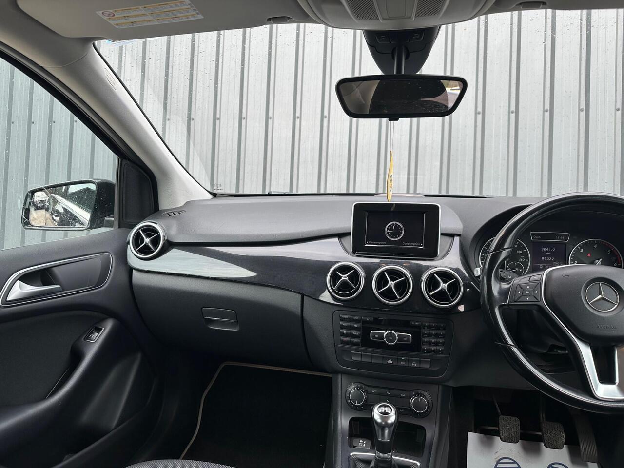 Mercedes-Benz B Class photo 15