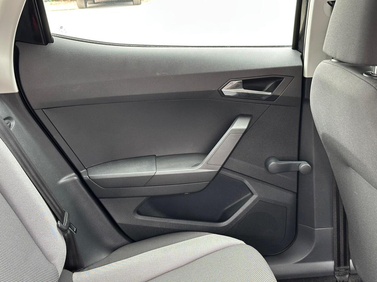 SEAT Ibiza photo 52