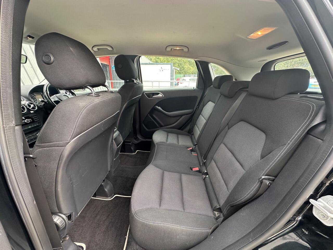 Mercedes-Benz B Class photo 35