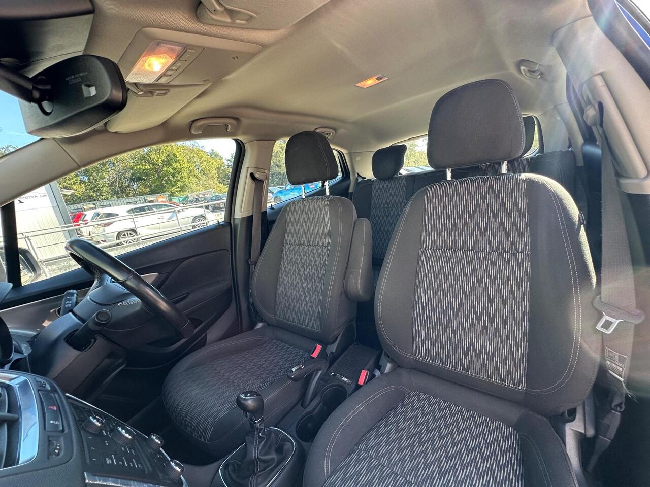 Vauxhall Mokka photo 34
