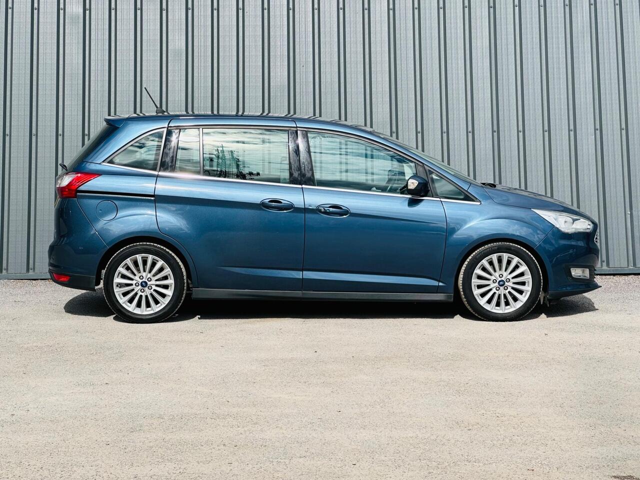 Ford Grand C-Max photo 6