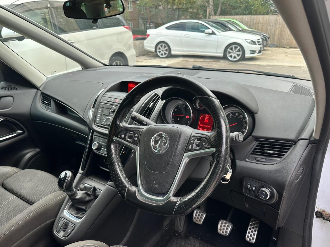 Vauxhall Zafira Tourer 1.4i Turbo SRi Euro 6 5dr photo 7