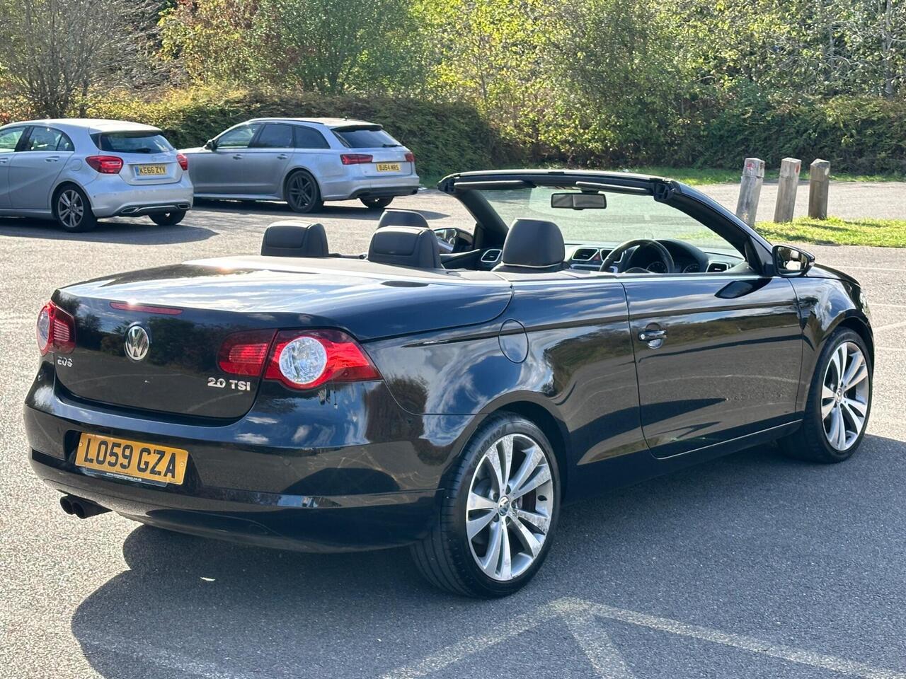 Volkswagen Eos 2.0 TSI Individual Cabriolet DSG Euro 5 2dr photo 7